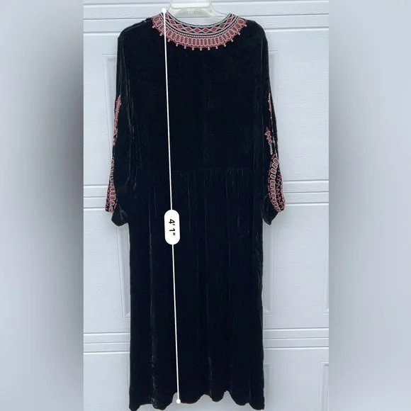 Johnny Was Velvet Embroidered Midi 2X - Picture 8 of 10